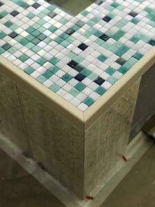 BASSEINI SERVA PLAATIMINE