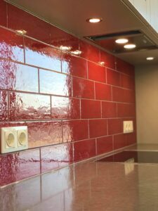 KÖÖGI TAUSTA PLAATIMINE